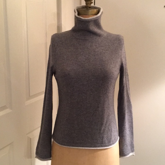 Nordstrom Sweaters - Cashmere turtleneck sweater size small